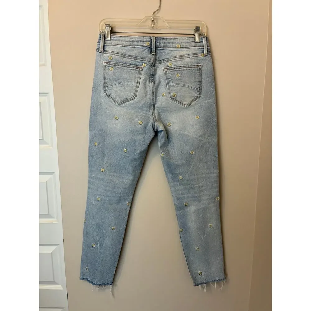 Driftwood Women 26 Light Gizelle Jeans Embroidered Daisy Slim Tapered Distressed